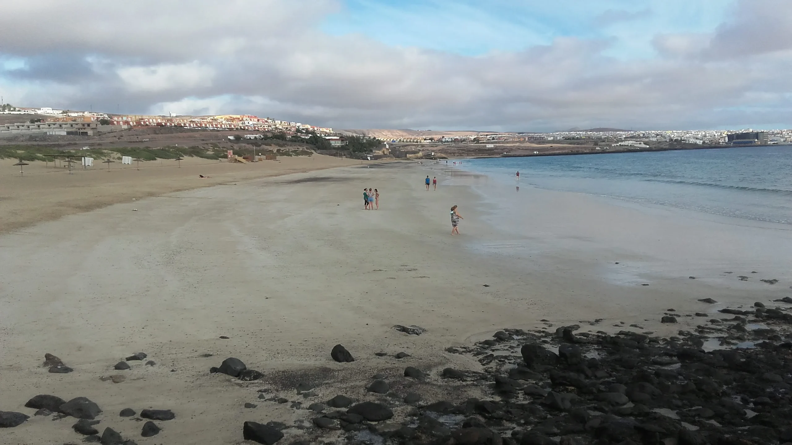 Vista general de Playa Blanca en Puerto del Rosario, Fuerteventura