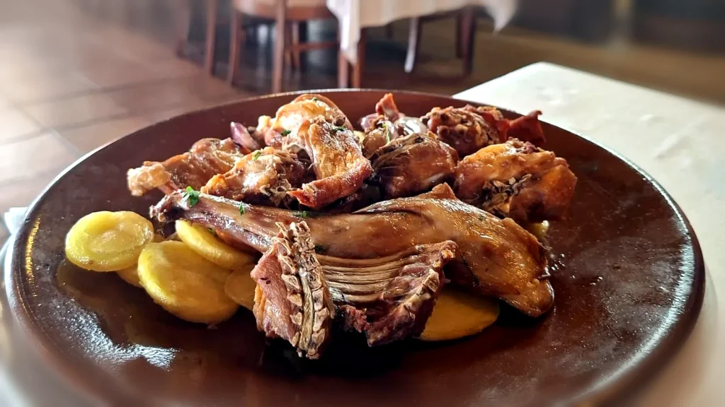 Cabrito frito servido en Restaurante Don Pepe, Parque Holandés, Fuerteventura