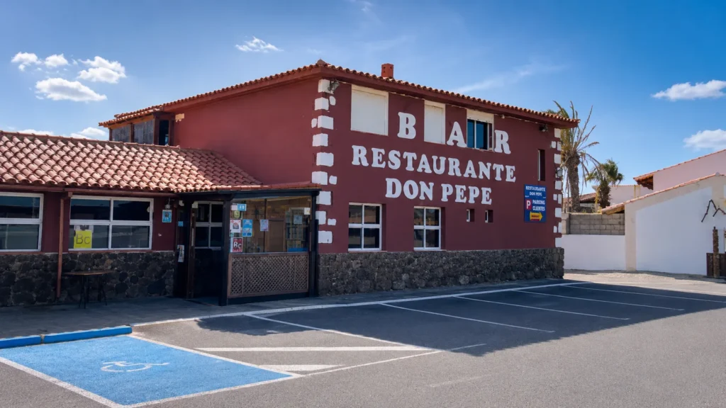Fachada exterior del Restaurante Don Pepe en Parque Holandés, La Oliva, Fuerteventura