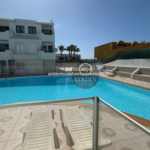 Piscina comunitaria y entorno del complejo de AP 0046 OCEAN DREAM