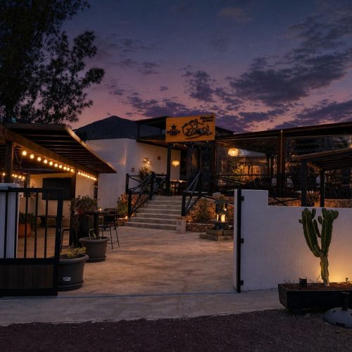 Exterior del Restaurante Casabel al atardecer en Fuerteventura
