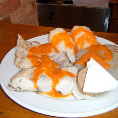 Plato de sancocho canario con papas y queso en Restaurante La Cencerra
