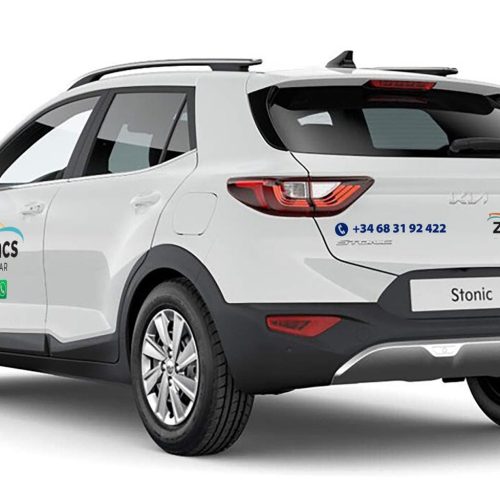 Kia Stonic trasera Zodiacs Rent a Car